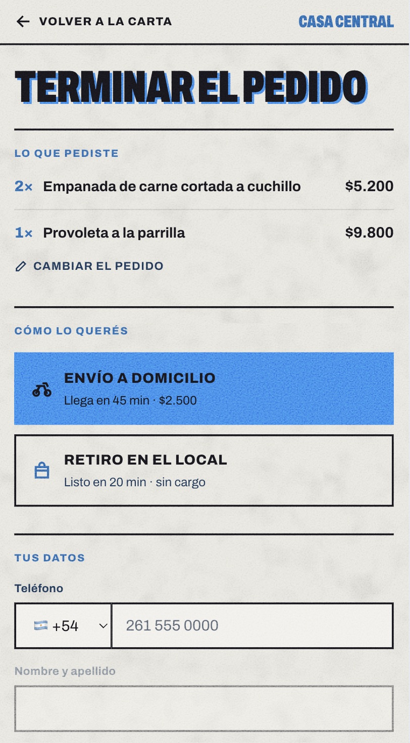 Pantalla Terminar el pedido con lo pedido, la elección entre envío a domicilio por 2.500 pesos o retiro sin cargo, y el teléfono